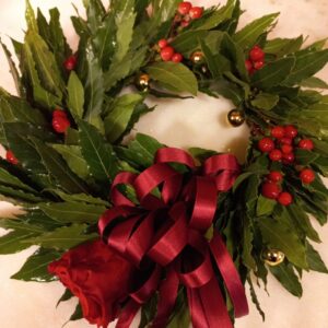 Coroncina con rosa e ipericum